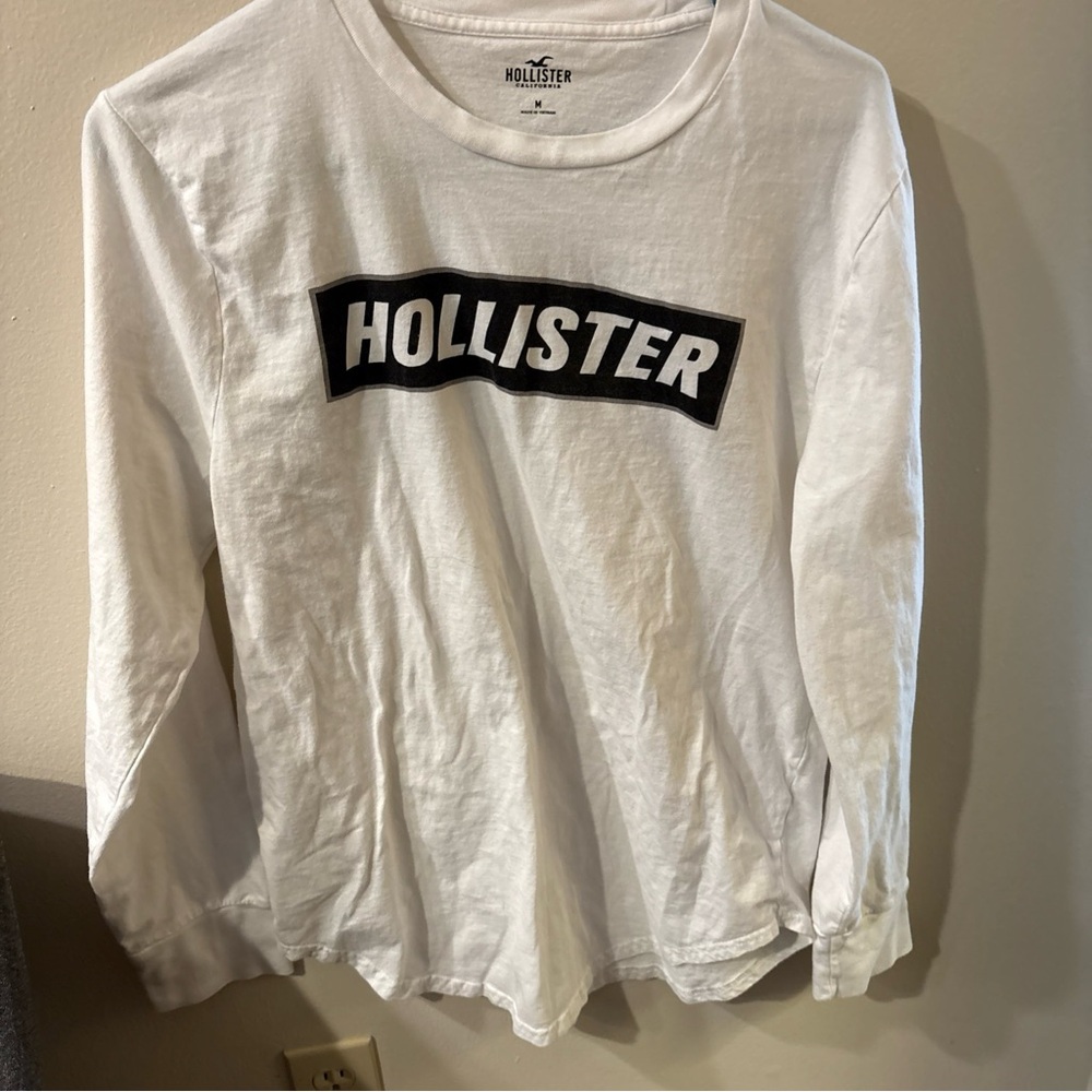 Hollister Classic White Crewneck Tee